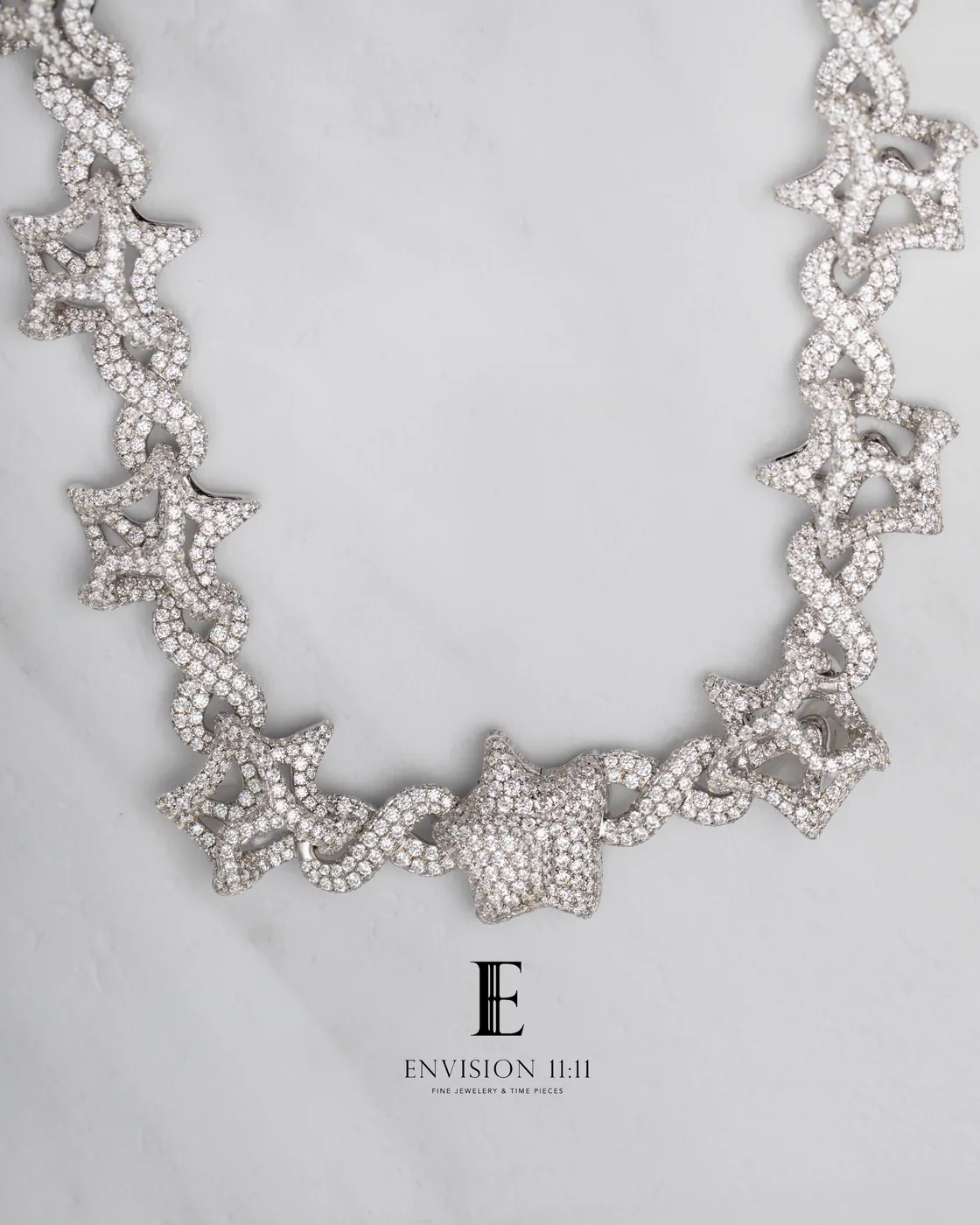 Diamond star chain, clasp detail
